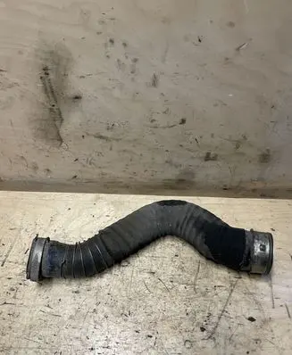 Audi Q7 4L Intercooler hose/pipe 7L8145968A