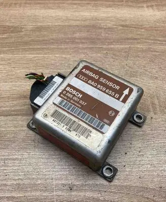 Audi A4 S4 B5 8D Airbag control unit/module 8A0959655B 0285001037 USED