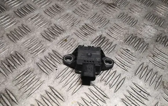 Mercedes-Benz E W212 Acceleration sensor 0009059101 A0009059101