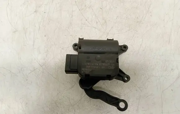 Audi A3 S3 A3 Sportback 8P Air flap motor/actuator 0132801341