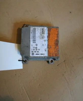 Volkswagen PASSAT B5.5 Airbag control unit/module 0285001173
