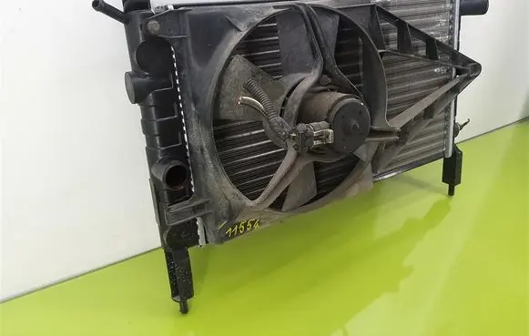Opel Astra F Coolant radiator D7X004TT