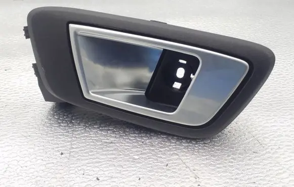 Front door interior handle