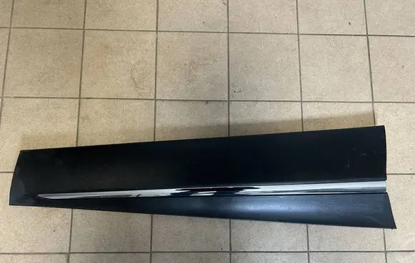 Renault Captur Front door trim (molding) 