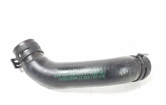 Mercedes-Benz S W221 Engine coolant pipe/hose A2218322194