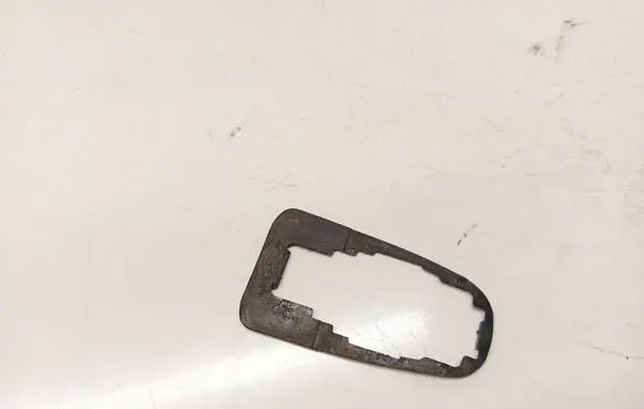 Toyota Avensis T250 Loading door cover/cap 