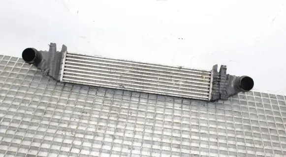 Mercedes-Benz C W204 Intercooler radiator A2045000000