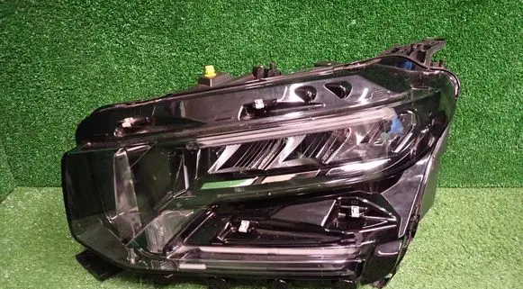 Citroen C3 Headlight/headlamp 9851349180