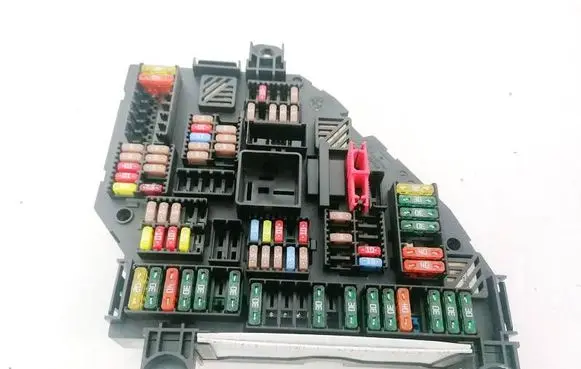 BMW 5 F10 F11 Fuse box set 923442301 07101001029625