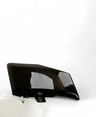 Dashboard glove box trim