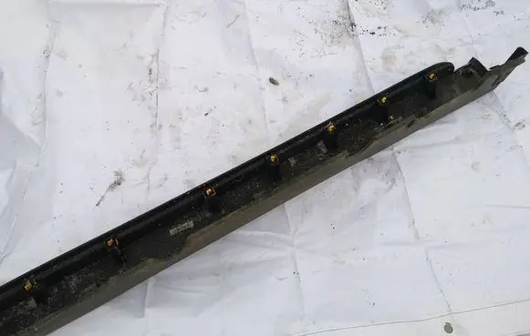 Hyundai Kona I Sill 
