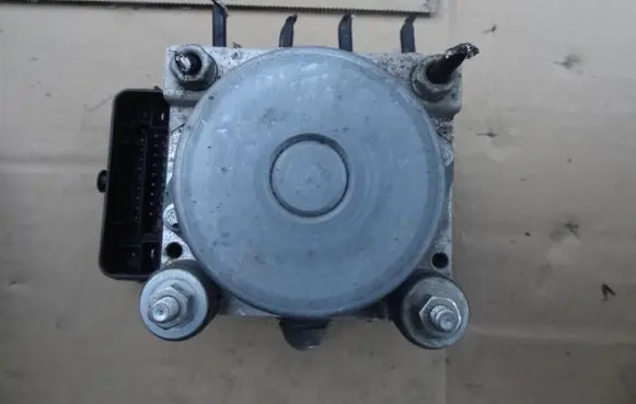 Opel Corsa D ABS Pump 13282282 0265232288