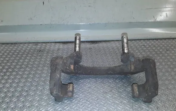 Mini One - Cooper R50 - 53 Front Brake Caliper Pad/Carrier 