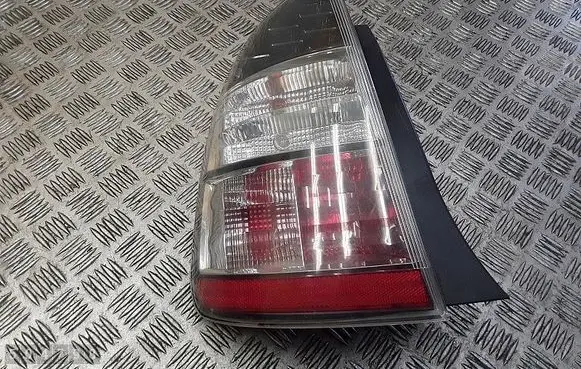 Toyota Prius (XW20) Rear/tail lights stanley4714l