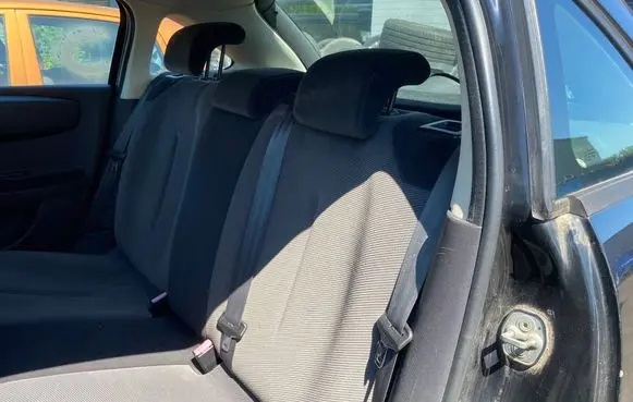 Citroen C4 I Second row seats
