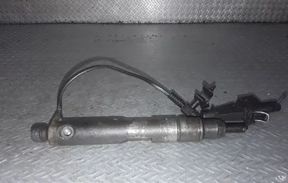Ford Galaxy Fuel injector 028130201S