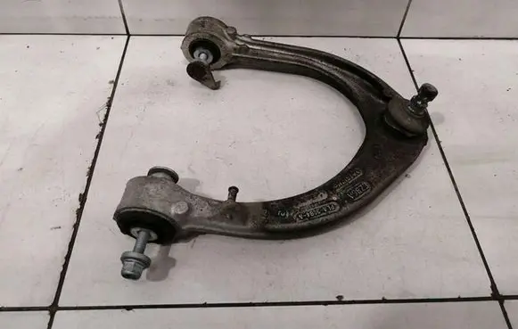 Land Rover Range Rover Sport L494 Front lower control arm/wishbone LR044841