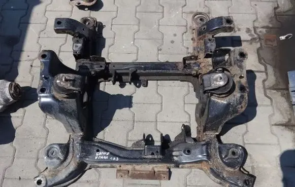 Suzuki Grand Vitara II Front subframe
