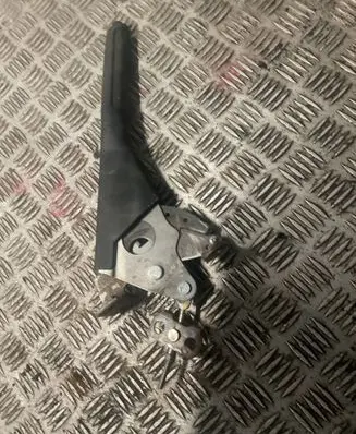 Suzuki Vitara (ET/TA) Hand brake release handle 