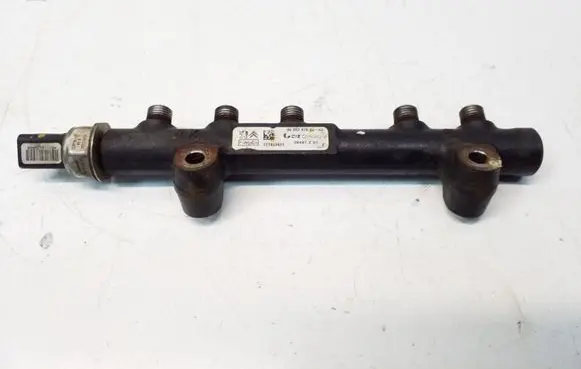 Ford Focus Fuel main line pipe 968529758002 111463421 9670076780