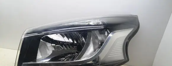 Renault Trafic III (X82) Headlight/headlamp 260605173