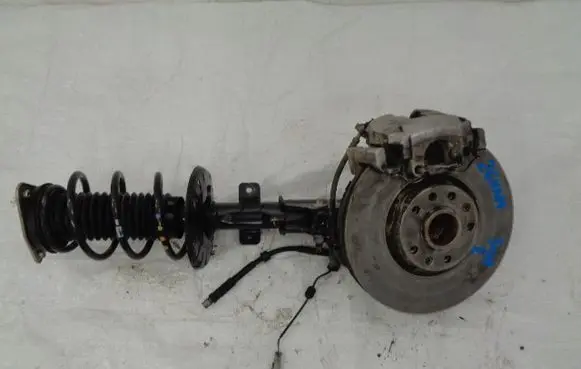 Peugeot 5008 II Front wheel hub spindle knuckle 9819718680