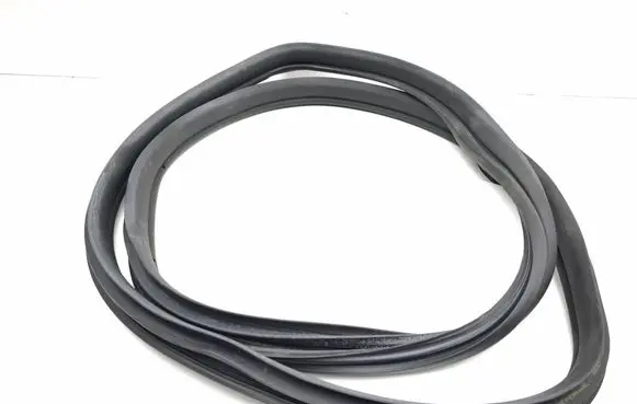 Mercedes-Benz CLS C218 AMG Rubber seal rear door