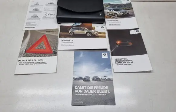 BMW X3 F25 User manual 