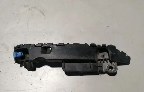 Chevrolet Cruze Front bumper mounting bracket 95207399