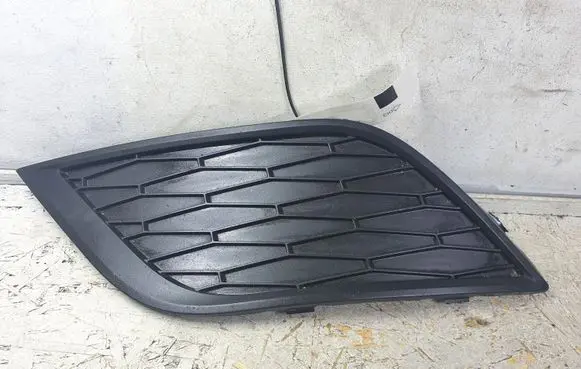Seat Toledo IV (NH) Front fog light trim/grill 6JA807367