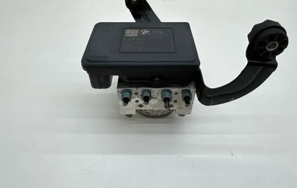 BMW 4 F32 F33 ABS Pump 6868638