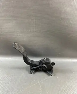 Toyota C-HR II Accelerator throttle pedal 78110F4022 39517362340 24346B2