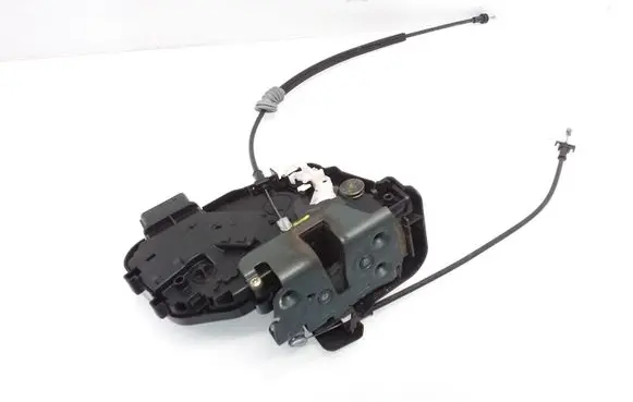 Volvo V50 Front door lock 30699793