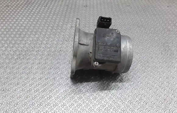 Audi A4 S4 B5 8D Mass air flow meter 037906461B