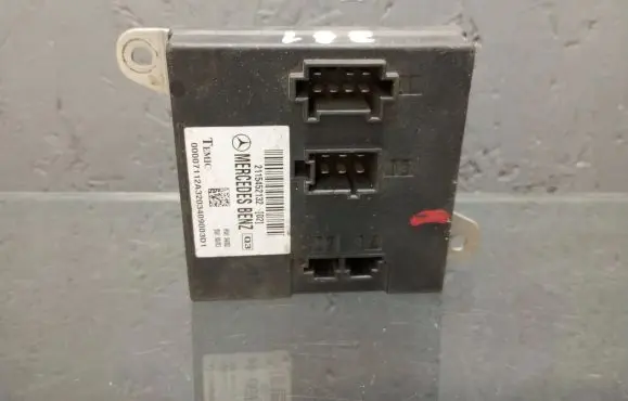 Mercedes-Benz E W211 Comfort/convenience module 2115452132