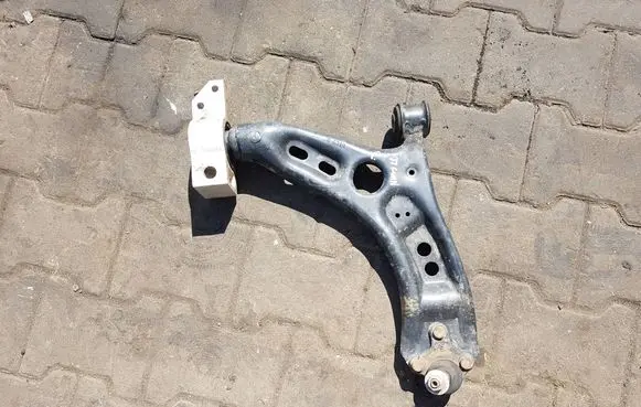 Volkswagen Tiguan Front control arm