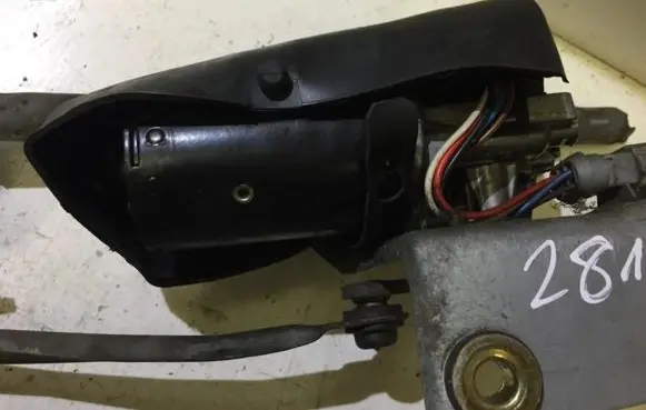 Renault Scenic I Wiper motor 1395106