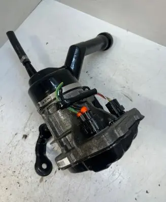 Peugeot 308 Power steering pump 9684979180