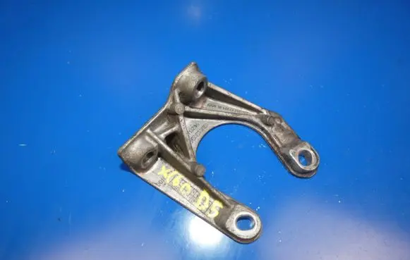 Volvo XC60 Front differential bracket 30713236
