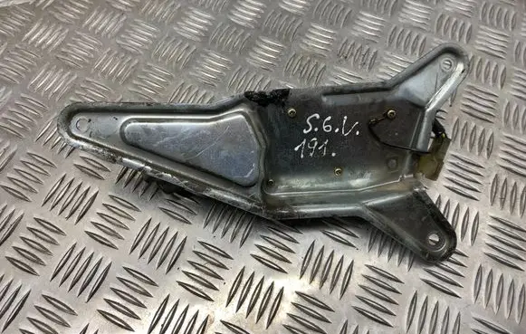 Suzuki Grand Vitara I Rear window wiper motor 34332581