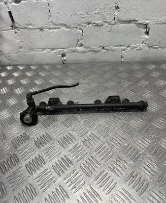Renault Megane III Fuel main line pipe 175200037R