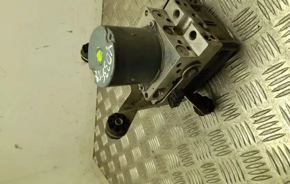 BMW 5 F10 F11 ABS Pump 6797049