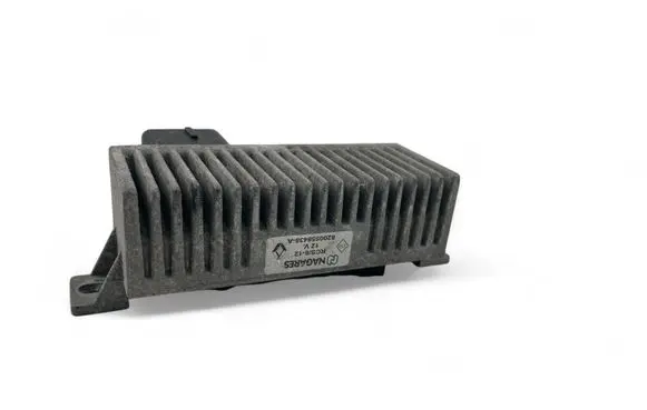 Renault Megane III Glow plug pre-heat relay 8200558438A