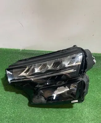 Skoda Karoq Headlight/headlamp 57B941009