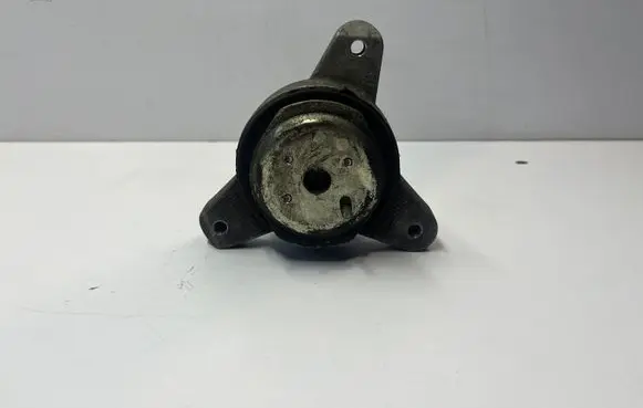 Maserati Ghibli Gearbox mount 6700357670