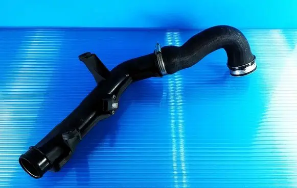 Volkswagen Golf V Intercooler hose/pipe 1K0145762AF 0261230073