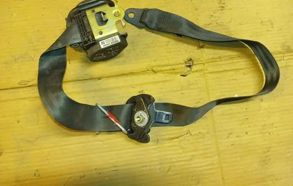 Peugeot 307 Front seatbelt 96527696xx