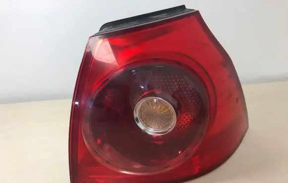 Volkswagen Golf V Rear/tail lights 1K6945096E 028490202 00403336
