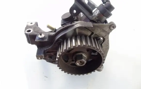 Mini One - Cooper Coupe R56 Fuel injection high pressure pump 0445010102
