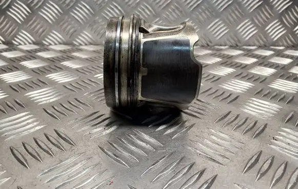 Renault Scenic II - Grand scenic II Piston 10653